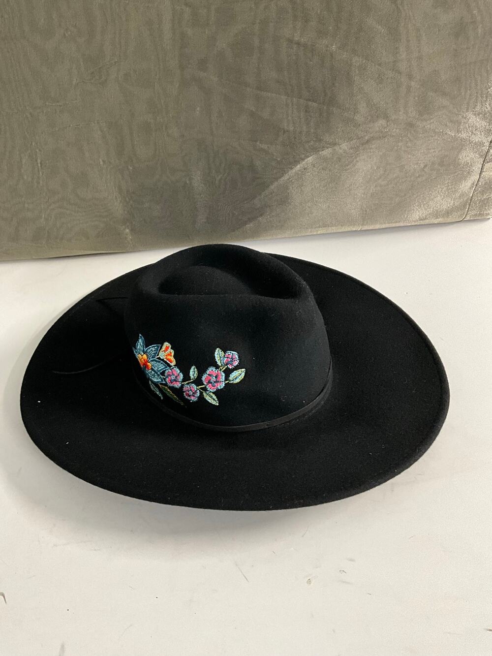 Johnny Was wide brimmed embroidered hat
